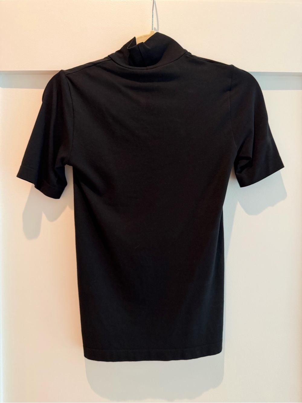 Wolford Women’s Black Short-Sleeve Mock-Neck Tee- size xs